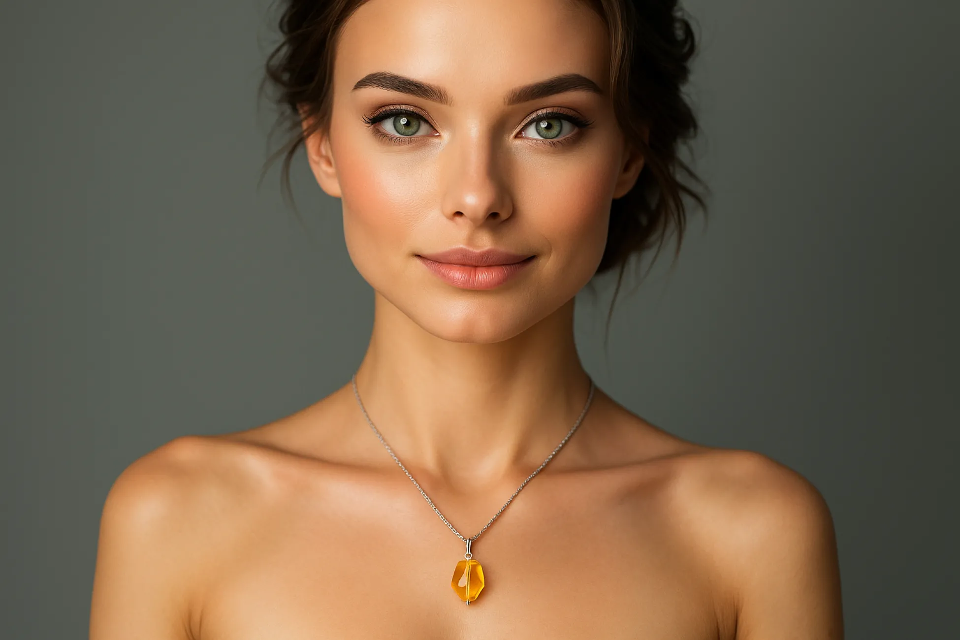 Изящна висулка с цитрин