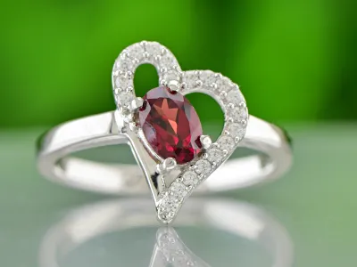 Сребърен пръстен с Гранат